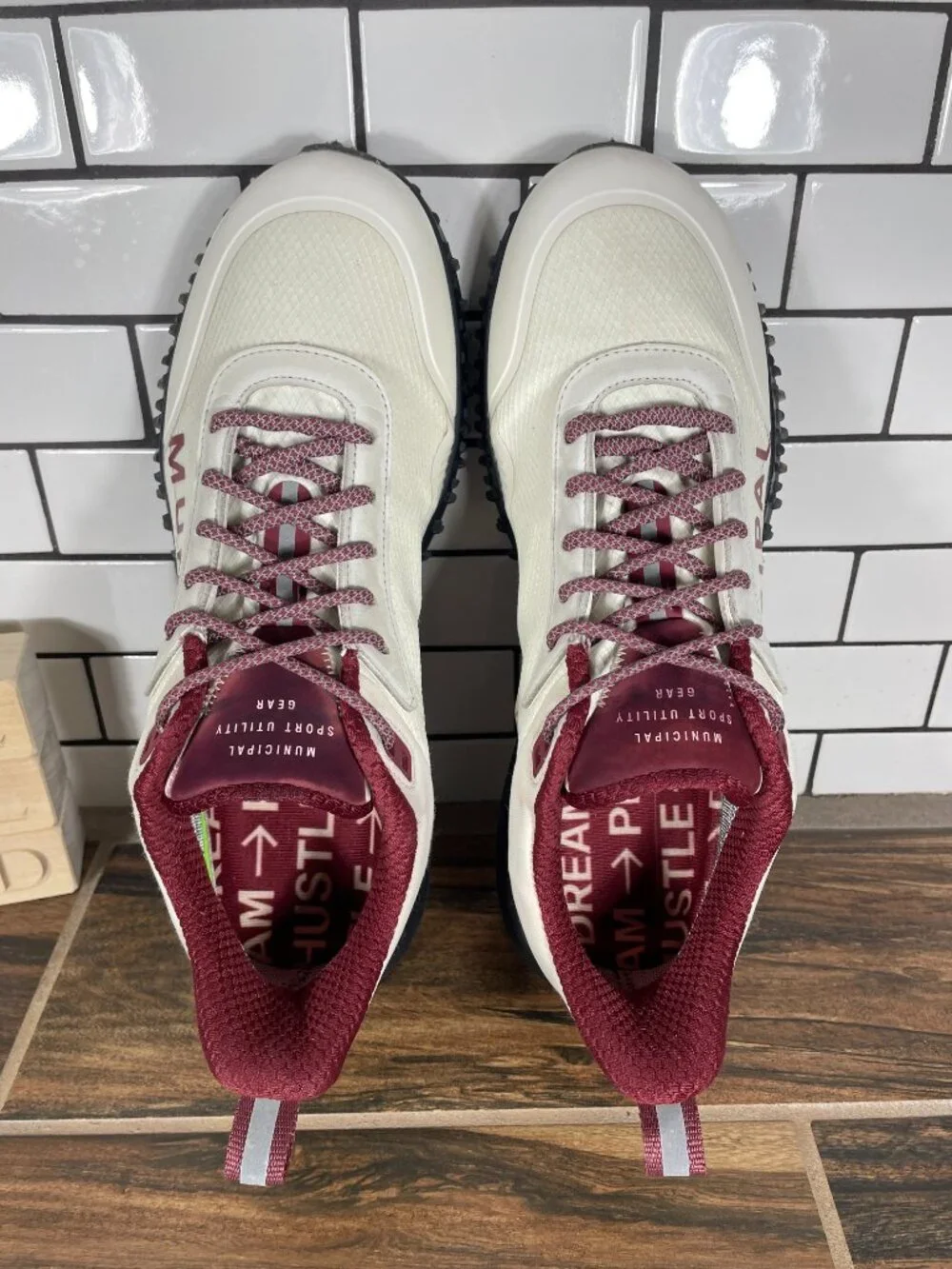Municipal Sportcross ATG Golf Shoes Mens 11 Natural Cardinal Spikeless Sneakers